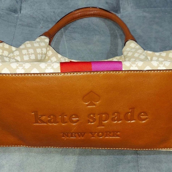 EUC KATE SPADE NEW YORK "STEVIE" VINTAGE CLASSIC SPADE STUCCO SHOULDER BAG - Picture 5 of 13